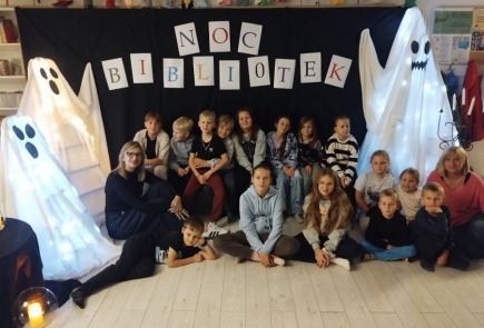 NOC  BIBLIOTEK.