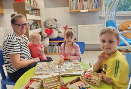 Przyjdź do biblioteki – tu zawsze ciepło i bajkowo!