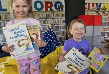 "MAŁA KSIĄŻKA - WIELKI CZŁOWIEK"