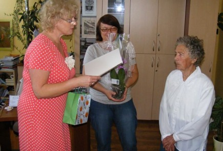 Uczciliśmy 90 urodziny emerytowanego pracownika naszej biblioteki  Pani Marii Żak