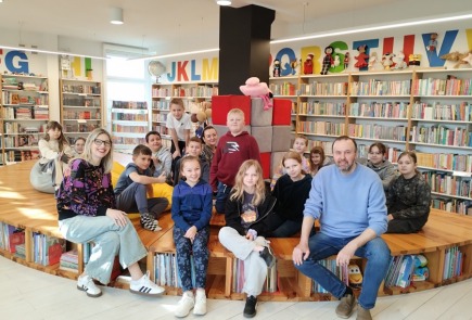 Odwiedziny uczniów ze Szkoły Podstawowej w Osięcinach.