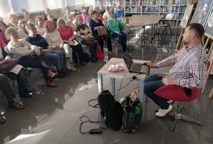 Spotkanie podróżnicze dla słuchaczy Uniwersytetu Trzeciego Wieku.