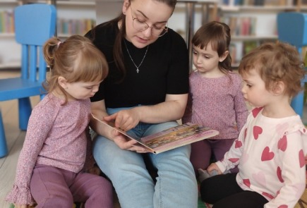 Środowe spotkania w bibliotece.