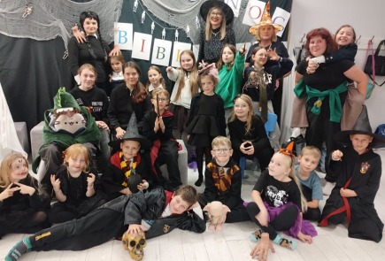 NOC BIBLIOTEK – MAGIA, CZARY I ODROBINA MROKU!