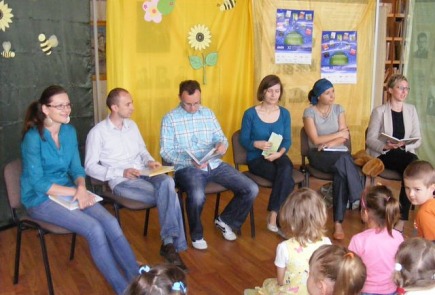 W MiPBP w Radziejowie odbyło się kolejne  spotkanie "GŁOŚNEGO CZYTANIA" w ramach   XI Ogólnopolskiego Tygodnia Czytania Dzieciom.