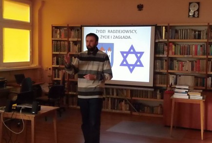 Prelekcja i pokaz multimedialny  pt. " Żydzi radziejowscy. Życie i zagłada"
