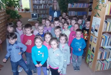 Bibliotekę odwiedziły dzieci z Piotrkowa Kujawskiego