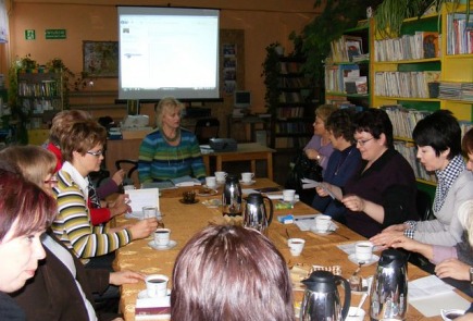 15 X 2009r. tutejsza biblioteka była organizatorem seminarium szkoleniowego bibliotekarzy bibliotek publicznych powiatu radziejowskiego.