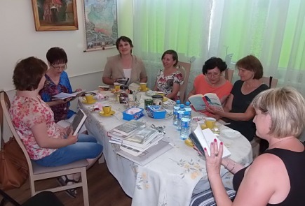 W radziejowskiej bibliotece odbyło się spotkanie Dyskusyjnego Klubu Książki