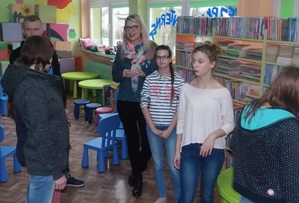 Bibliotekę odwiedzili wychowankowie Specjalnego Ośrodka Szkolno - Wychowawczego w Radziejowie.